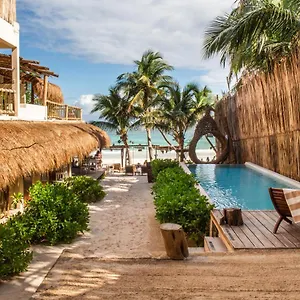 Dune Boutique Located At The Party Zone (adults Only) Hotel Tulum