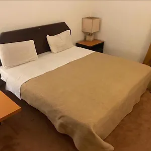 تحقق من التوفر