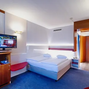 4* מלון Vienna Sporthotel