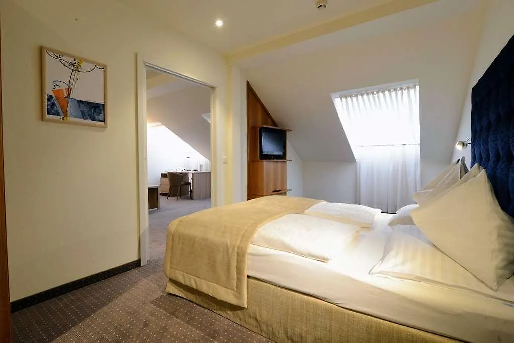 וינה Hilight Suites Hotel אוסטריה