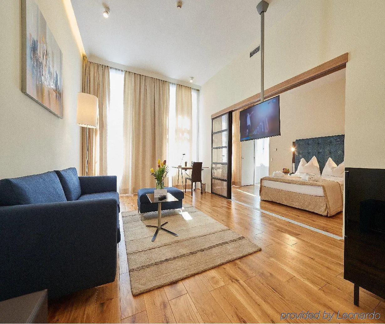 וינה Hilight Suites Hotel