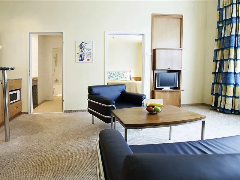 וינה Hilight Suites Hotel מלון דירות